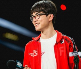 爱游戏体育-德罗巴巅峰对决，Uzi与30激战SKT分钟，连败胜负难料！的简单介绍