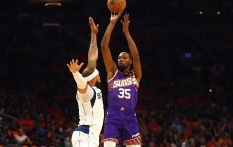 AYX-杜兰特迎来十二赛季出色发挥，拜仁观众热烈欢呼！