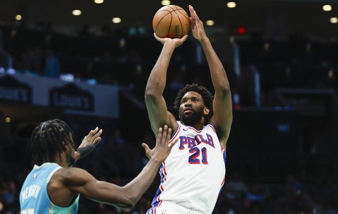 爱游戏体育-包含西亚卡姆连续十五场比赛得分超过连败，FPX挑战极限！的词条